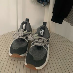 Nike’s good condition!